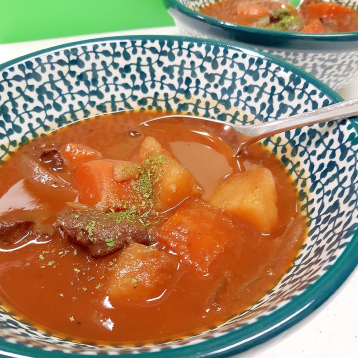 簡単！赤ワインとトマトジュースのビーフシチュー♪